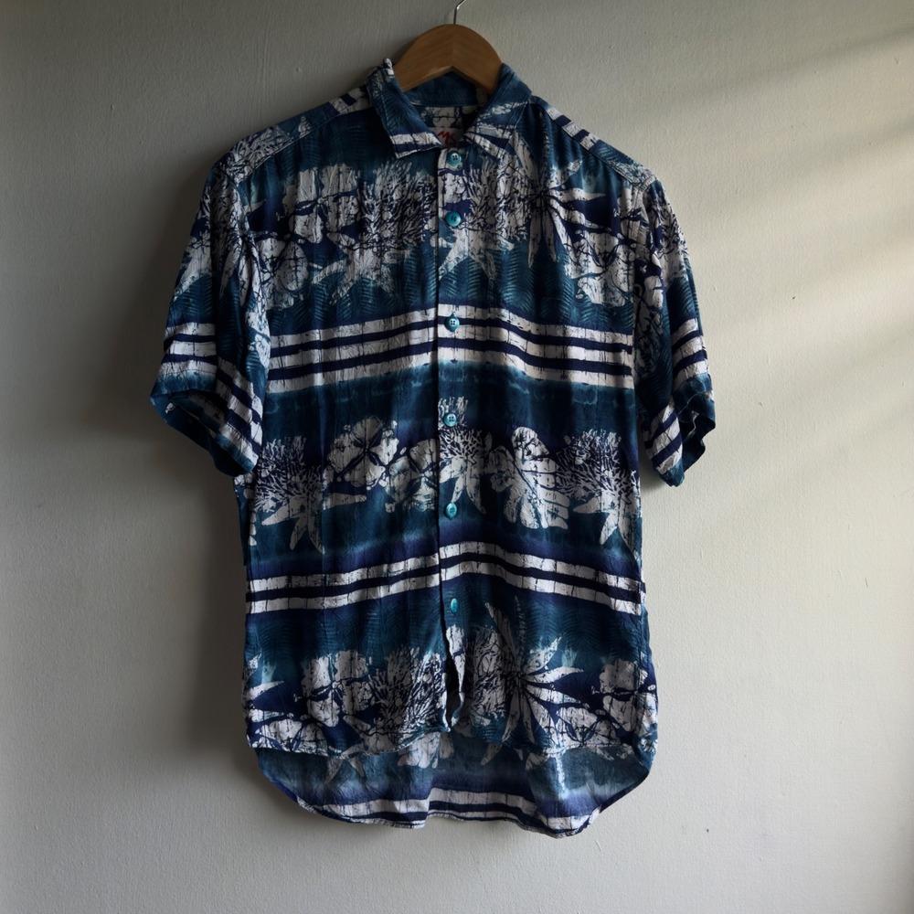 Vintage Jams World Shirt Mens Small Blue White Floral Rayon Hawaiian Top